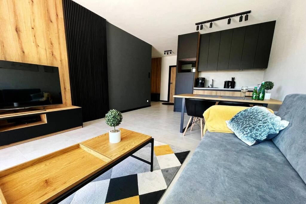 Apartament Twierdza Z Widokiem Na Jezioro Острода Екстериор снимка