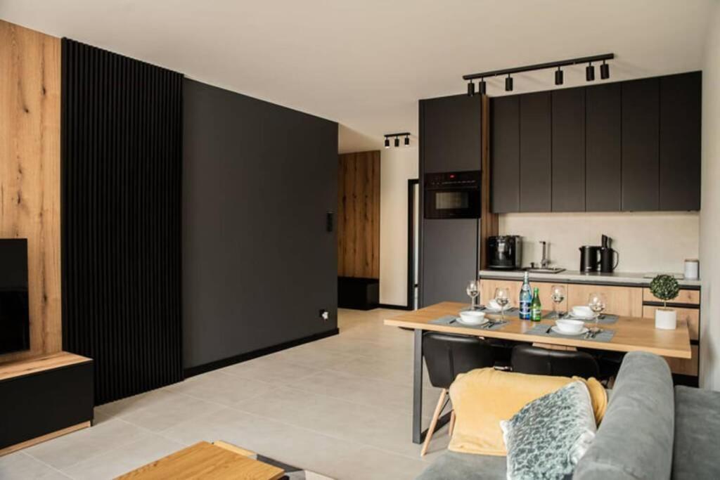 Apartament Twierdza Z Widokiem Na Jezioro Острода Екстериор снимка