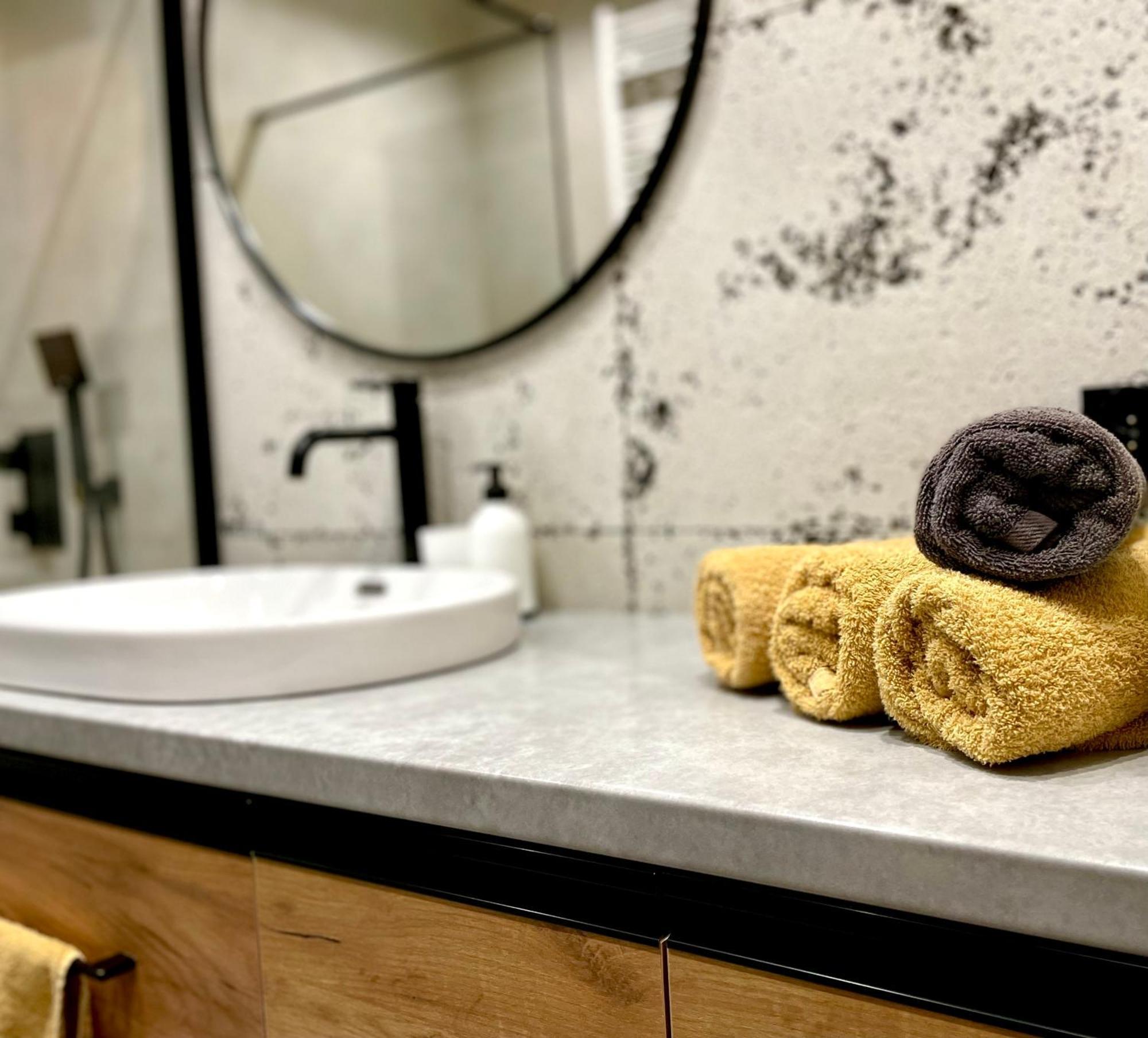 Apartament Twierdza Z Widokiem Na Jezioro Острода Екстериор снимка